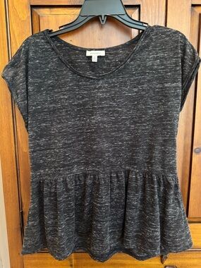 Max Studio Size Small Charcoal Heather & White Ticking Baby Doll Peplum Tee EUC